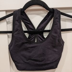 sports bra